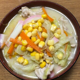 うどんスープで作る簡単具沢山チャンポン